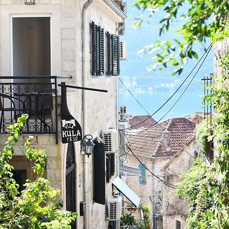 تْشيرسيك نوفي Vila Kula 1830 Apartments المظهر الخارجي الصورة