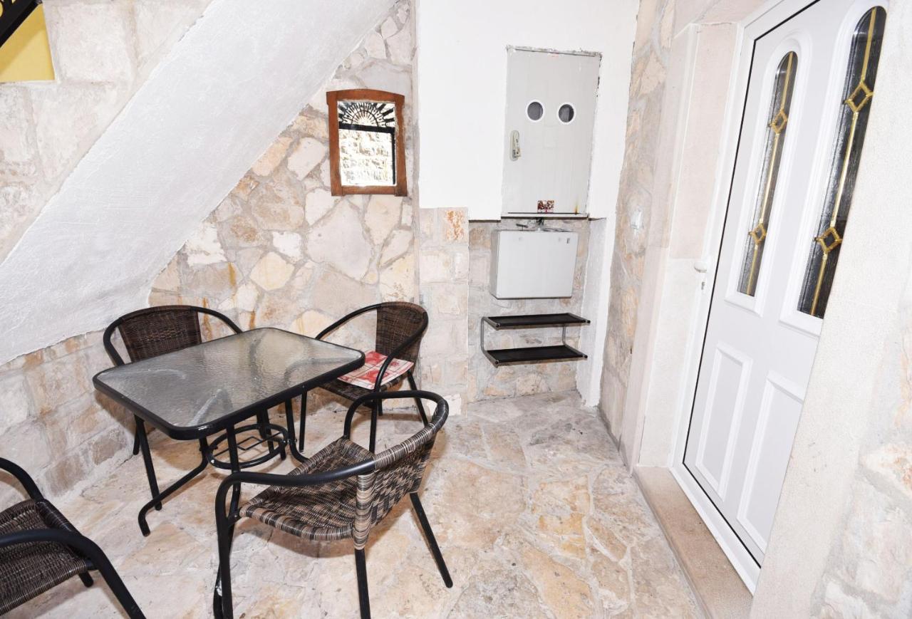 تْشيرسيك نوفي Vila Kula 1830 Apartments المظهر الخارجي الصورة